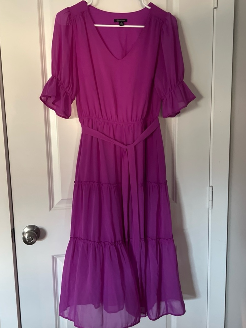 Versona Magenta V-Neck Tiered Midi Dress with Waist Tie